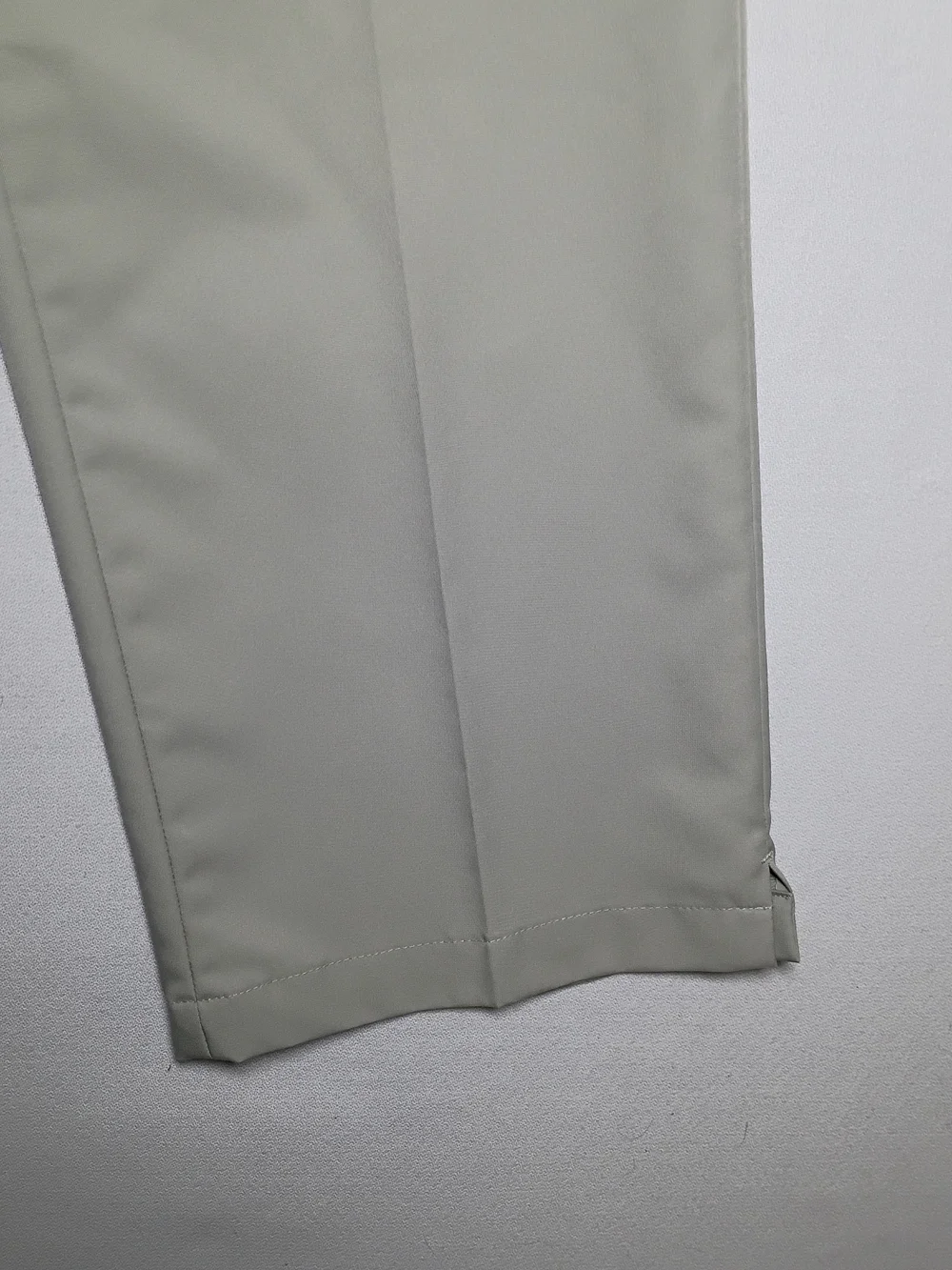 Greg Norman For Tasso Elba Mens Slim Fit Trousers 34X32 Beige Flat Front